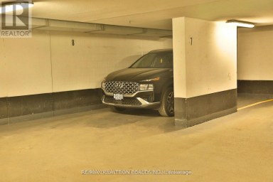 303 - 1486 BATHURST STREET Toronto (Humewood-Cedarvale) Ontario photo 10