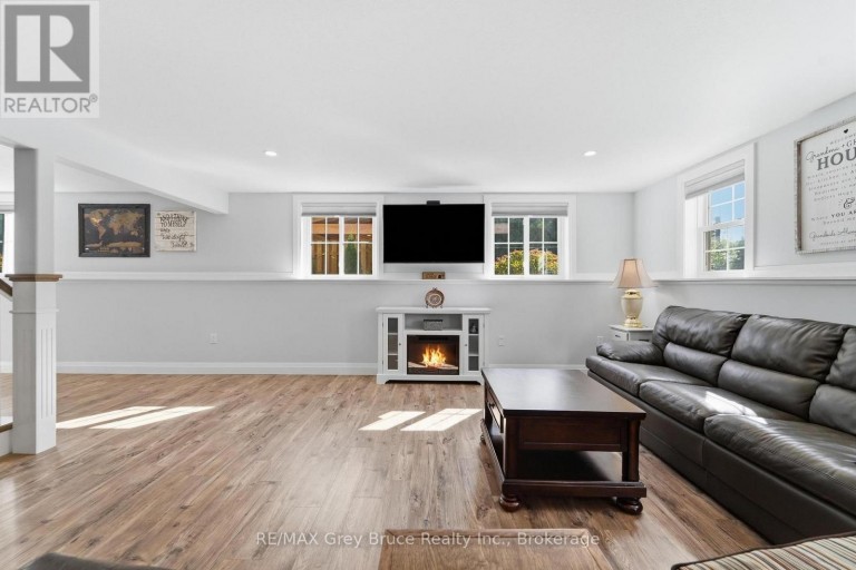 59 4TH STREET N, Arran-Elderslie, Ontario, N0G1L0