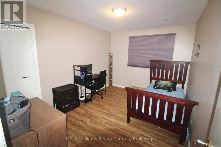 72 3RD STREET, Hanover, Ontario, N4N3H9