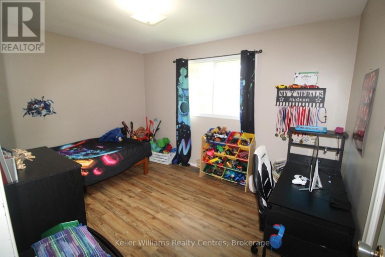 72 3RD STREET, Hanover, Ontario, N4N3H9