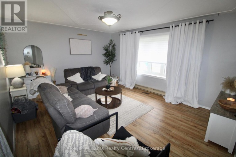 72 3RD STREET, Hanover, Ontario, N4N3H9