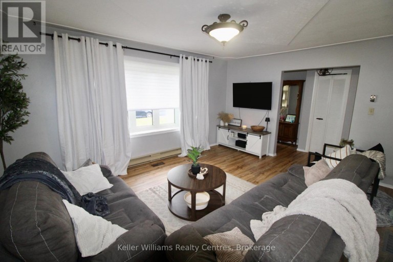72 3RD STREET, Hanover, Ontario, N4N3H9