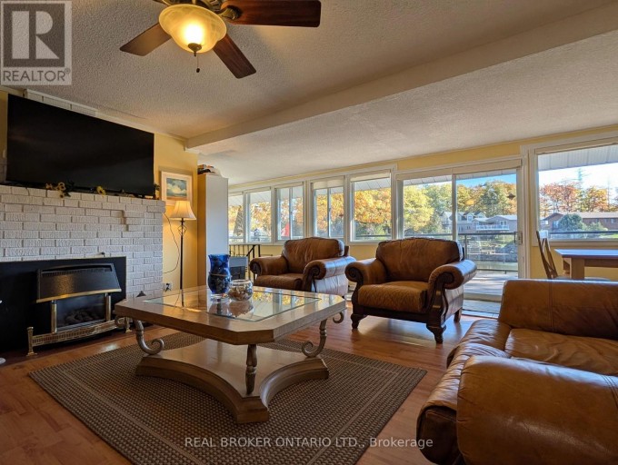 1103 MOSLEY STREET, Wasaga Beach, Ontario, L9Z2G1