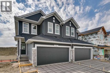 64 Southborough Common Cochrane Alberta photo 2