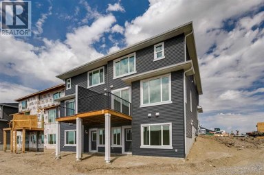 64 Southborough Common Cochrane Alberta photo 45