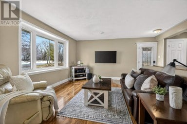 2289 BASE LINE ROAD Otonabee-South Monaghan Ontario photo 9