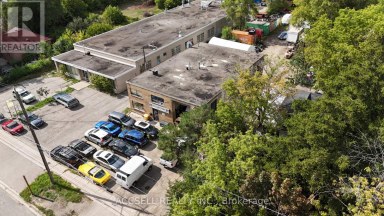 102 CARTWRIGHT AVENUE Toronto (Yorkdale-Glen Park) Ontario photo 3