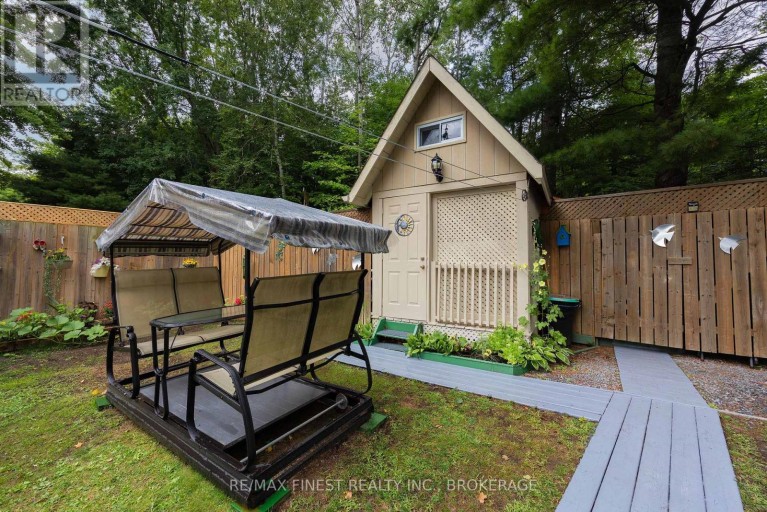 1263 WHITE LAKE ROAD, Frontenac (Frontenac South), Ontario, K0H1T0