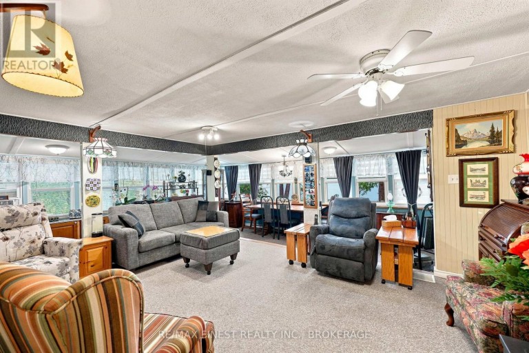 1263 WHITE LAKE ROAD, Frontenac (Frontenac South), Ontario, K0H1T0