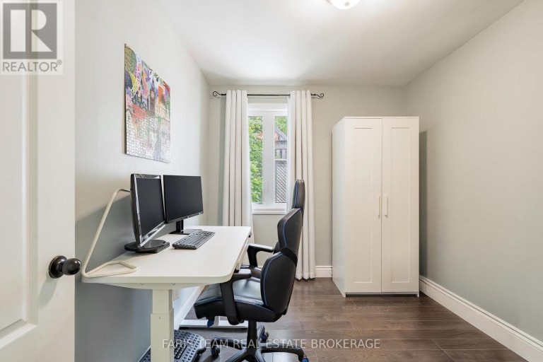 10 KAREN CRESCENT, Orillia, Ontario, L3V3H1
