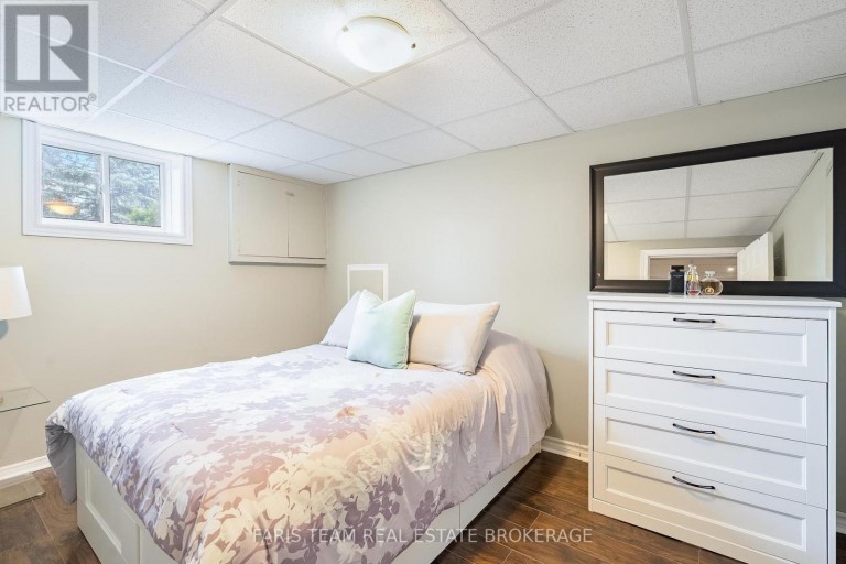 10 KAREN CRESCENT, Orillia, Ontario, L3V3H1