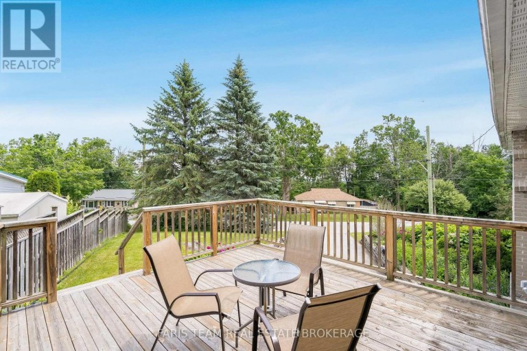 10 KAREN CRESCENT, Orillia, Ontario, L3V3H1