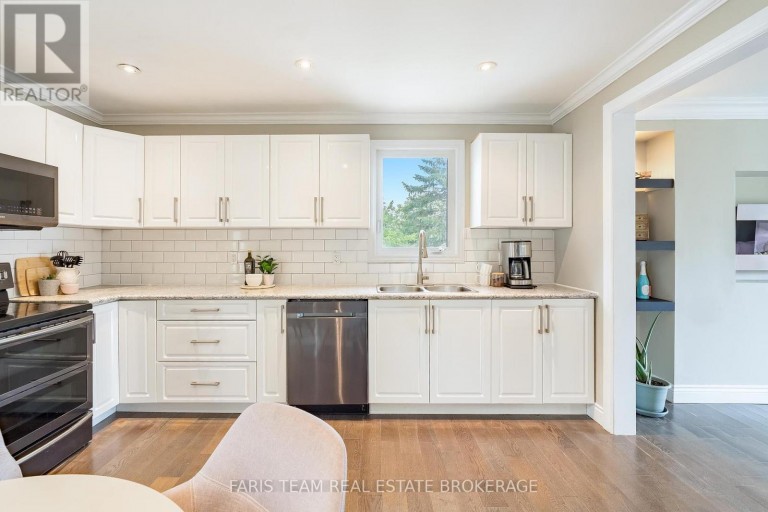 10 KAREN CRESCENT, Orillia, Ontario, L3V3H1