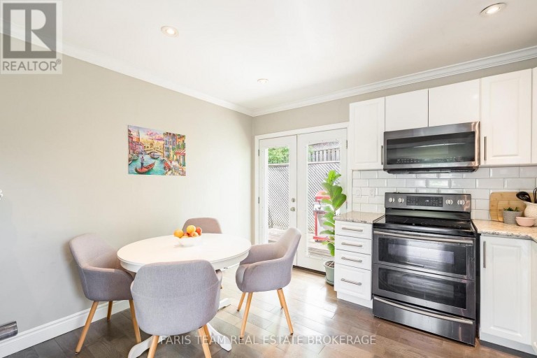 10 KAREN CRESCENT, Orillia, Ontario, L3V3H1