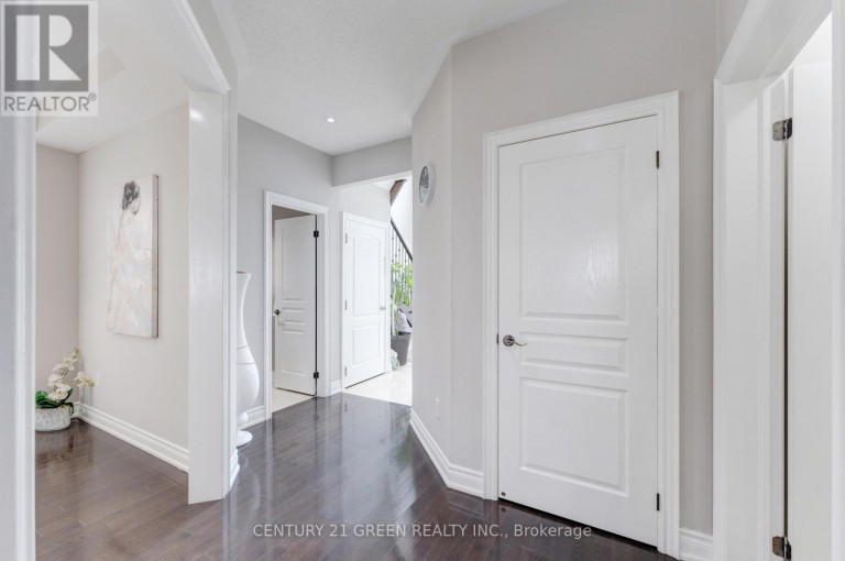 3 LISSON CRESCENT, Brampton (Credit Valley), Ontario, L6X5H8