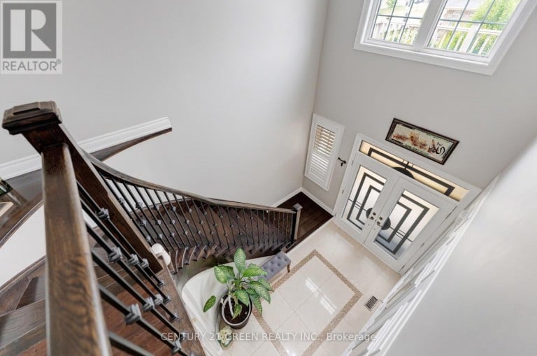 3 LISSON CRESCENT, Brampton (Credit Valley), Ontario, L6X5H8