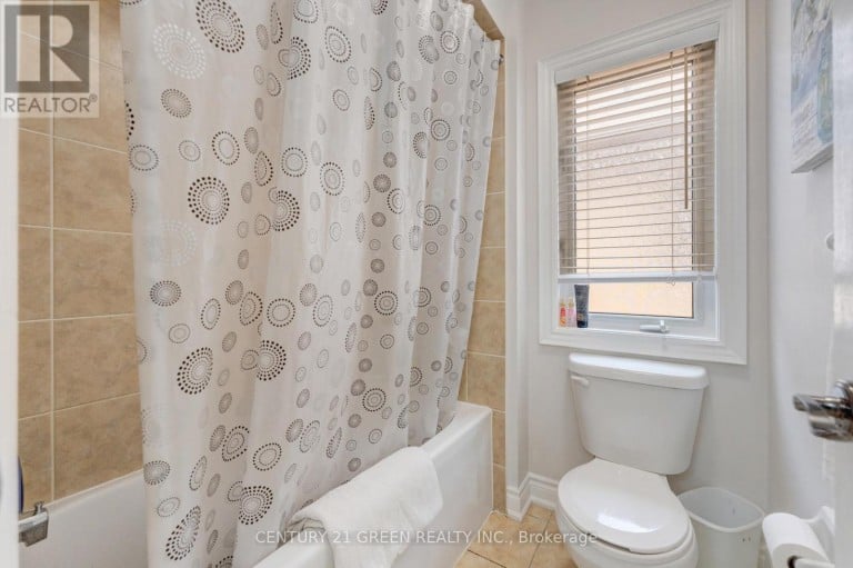 3 LISSON CRESCENT, Brampton (Credit Valley), Ontario, L6X5H8