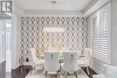 3 LISSON CRESCENT Brampton (Credit Valley) Ontario photo 9
