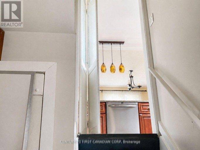 1341 ALDERSBROOK ROAD, London North (North I), Ontario, N6G3J1