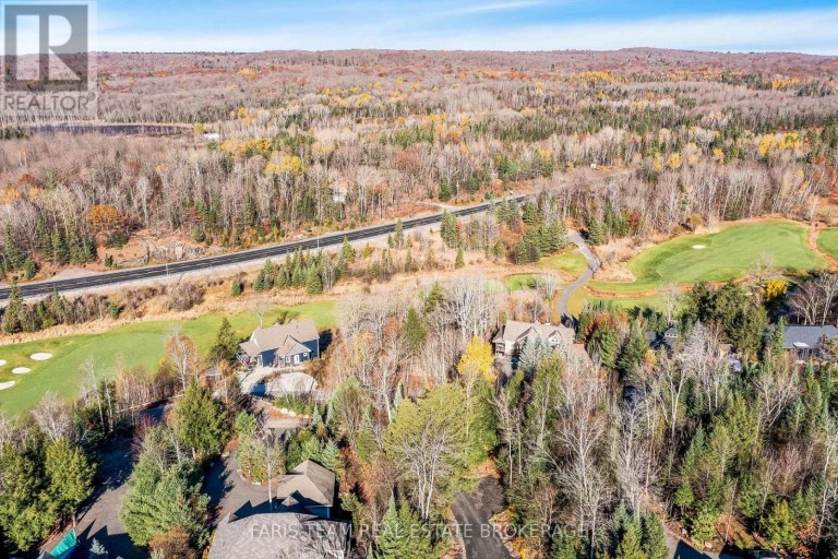 19 DEERHURST HIGHLANDS DRIVE, Huntsville (Chaffey), Ontario, P1H1B1