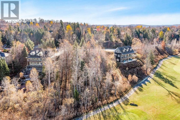 19 DEERHURST HIGHLANDS DRIVE, Huntsville (Chaffey), Ontario, P1H1B1