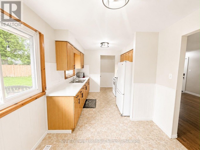 A (UPPER) - 504 SIXTH STREET, Collingwood, Ontario, L9Y1Z9