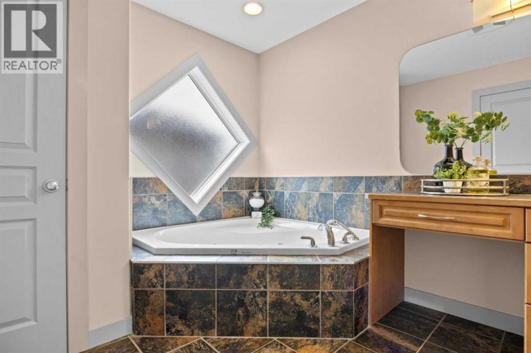 139 Tuscany Ridge Close NW, Calgary, Alberta, T3L2K6