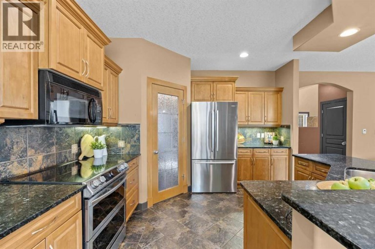 139 Tuscany Ridge Close NW, Calgary, Alberta, T3L2K6