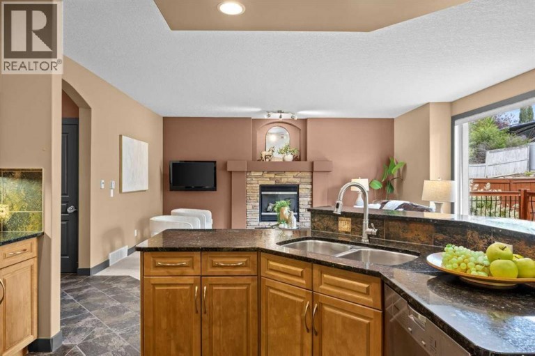 139 Tuscany Ridge Close NW, Calgary, Alberta, T3L2K6