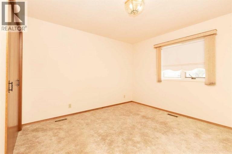 262 Fairway Drive, Coaldale, Alberta, T1M1H3