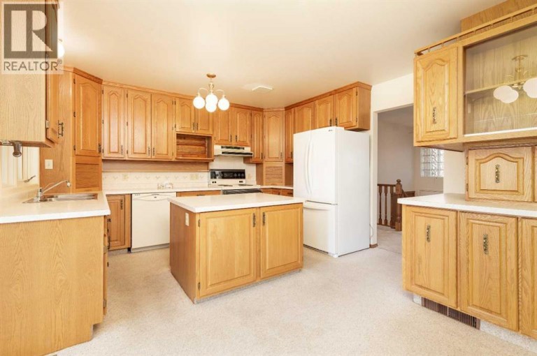 262 Fairway Drive, Coaldale, Alberta, T1M1H3