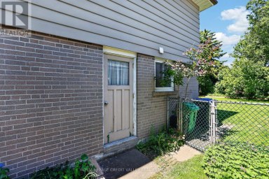 32 FARMINGTON DRIVE Brampton (Brampton East) Ontario photo 45