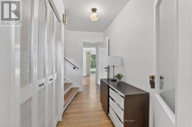 32 FARMINGTON DRIVE Brampton (Brampton East) Ontario photo 6