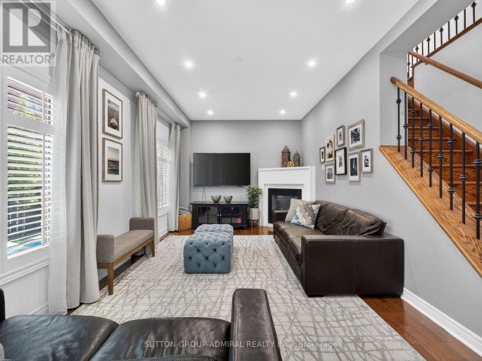 45 GAMLA ROAD, Vaughan (Patterson), Ontario, L6A0W5