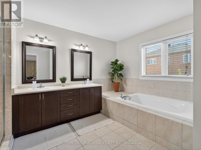 45 GAMLA ROAD, Vaughan (Patterson), Ontario, L6A0W5