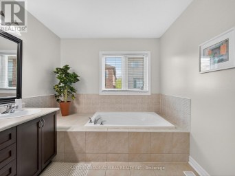45 GAMLA ROAD Vaughan (Patterson) Ontario photo 23