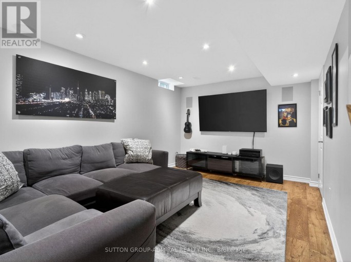 45 GAMLA ROAD, Vaughan (Patterson), Ontario, L6A0W5