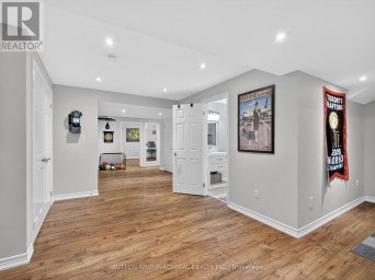 45 GAMLA ROAD Vaughan (Patterson) Ontario photo 38