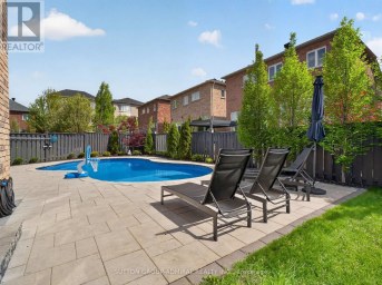 45 GAMLA ROAD Vaughan (Patterson) Ontario photo 48