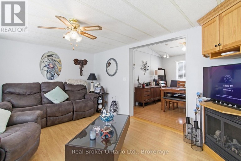 428 PINE PASS, Centre Wellington, Ontario, N1M2W5