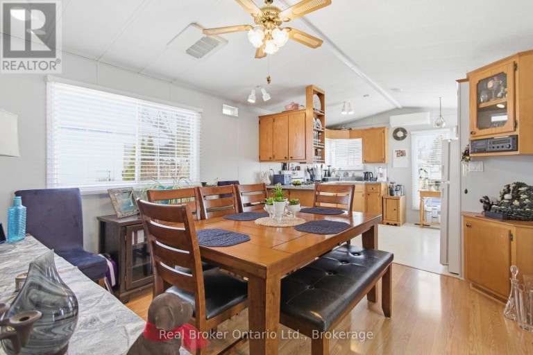 428 PINE PASS, Centre Wellington, Ontario, N1M2W5