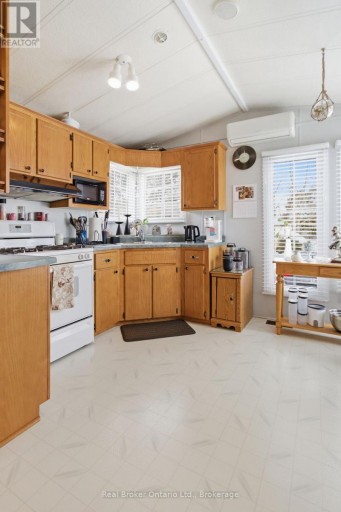 428 PINE PASS, Centre Wellington, Ontario, N1M2W5
