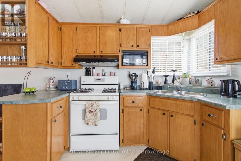 428 PINE PASS, Centre Wellington, Ontario, N1M2W5