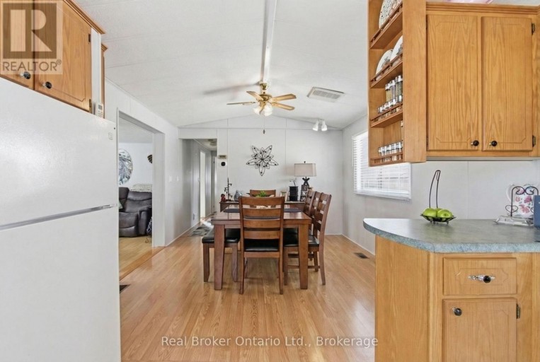 428 PINE PASS, Centre Wellington, Ontario, N1M2W5