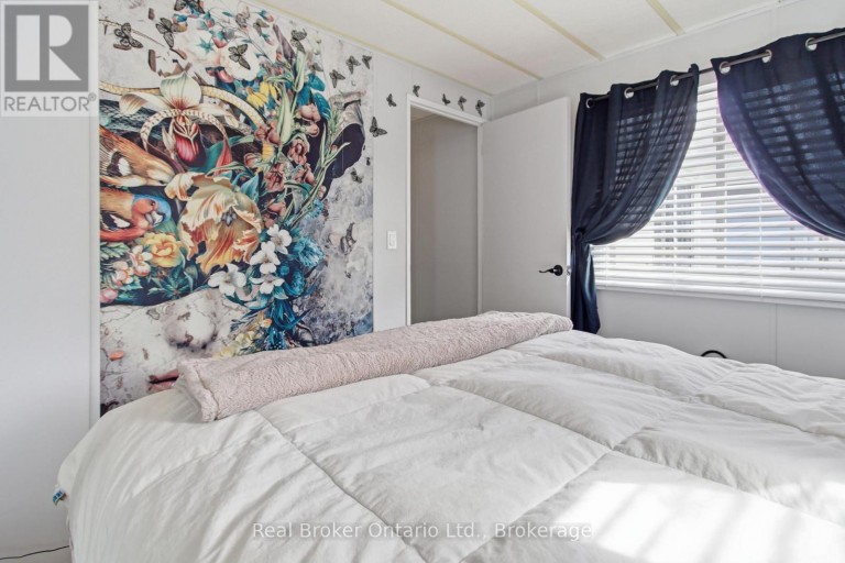 428 PINE PASS, Centre Wellington, Ontario, N1M2W5