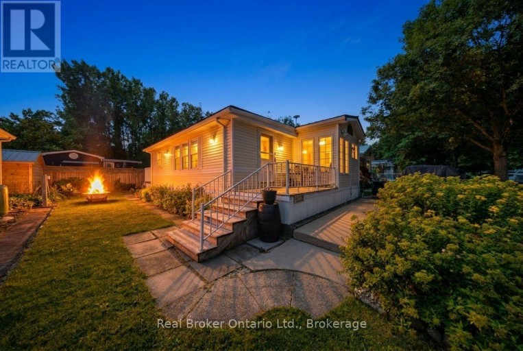 428 PINE PASS, Centre Wellington, Ontario, N1M2W5
