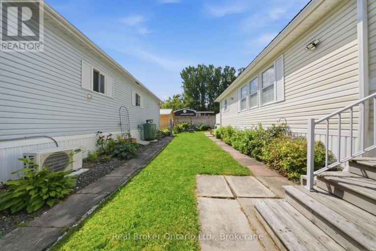 428 PINE PASS, Centre Wellington, Ontario, N1M2W5