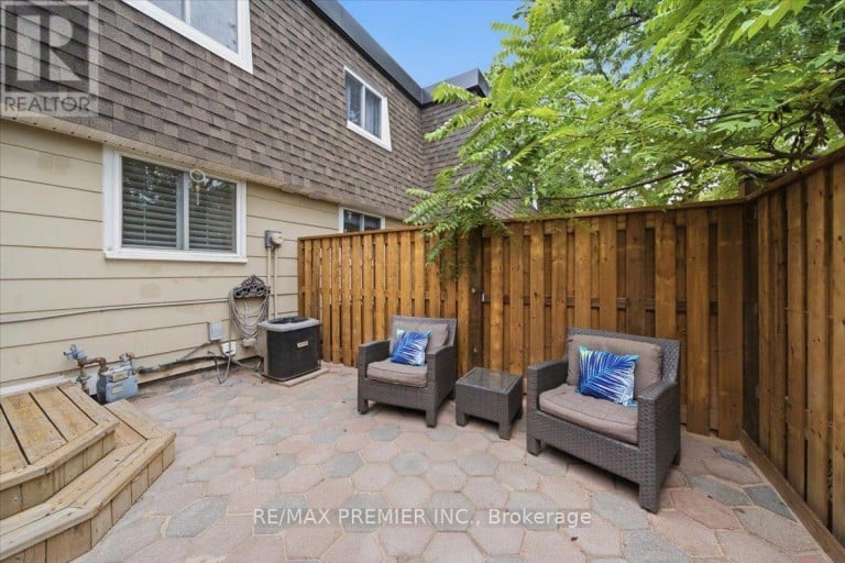 485 TIMBER LANE, Burlington (Appleby), Ontario, L7L4B1