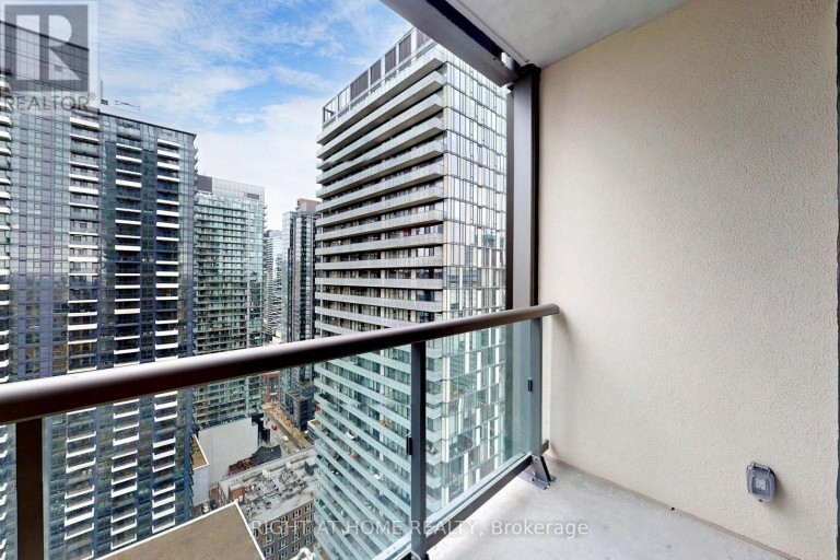 3302 - 108 PETER STREET, Toronto (Waterfront Communities), Ontario, M5V0W2