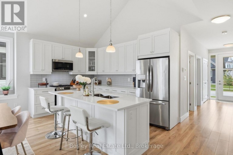 104 SYCAMORE STREET, Blue Mountains, Ontario, L9Y5S9